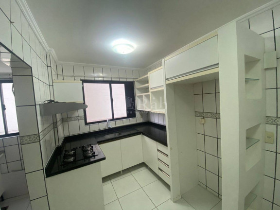 Imagem Apartamento com 3 Quartos à Venda, 110 m² em Centro - Balneário Camboriú Imagem Apartamento com 3 Quartos à Venda, 110 m² em Centro - Balneário Camboriú