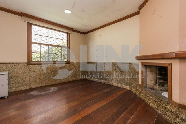 Imagem Sobrado com 5 Quartos à Venda, 365 m² em Petrópolis - Porto Alegre Imagem Sobrado com 5 Quartos à Venda, 365 m² em Petrópolis - Porto Alegre