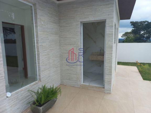 Imagem Casa com 4 Quartos à Venda, 265 m² em Barreira - Arandu