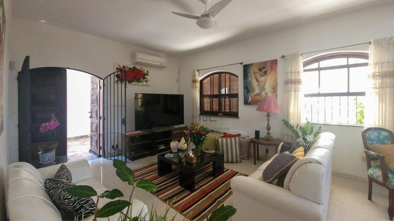 Imagem Casa com 4 Quartos à Venda, 321 m² em Itaipu - Niterói Imagem Casa com 4 Quartos à Venda, 321 m² em Itaipu - Niterói