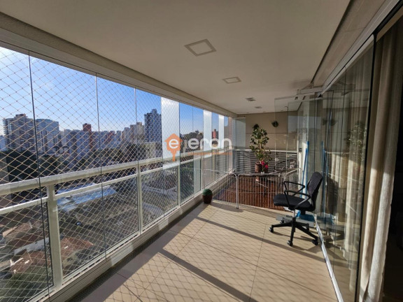 Imagem Apartamento com 3 Quartos à Venda, 130 m²