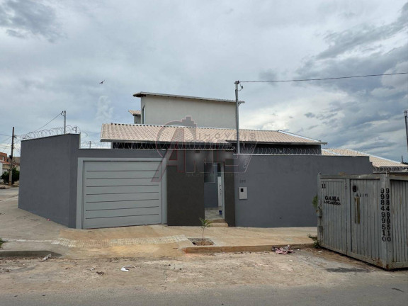 Imagem Casa com 2 Quartos à Venda, 125 m² em Montes Claros Imagem Casa com 2 Quartos à Venda, 125 m² em Montes Claros