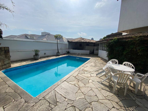 Casa com 4 Quartos à Venda, 550 m² em Alphaville - Barueri