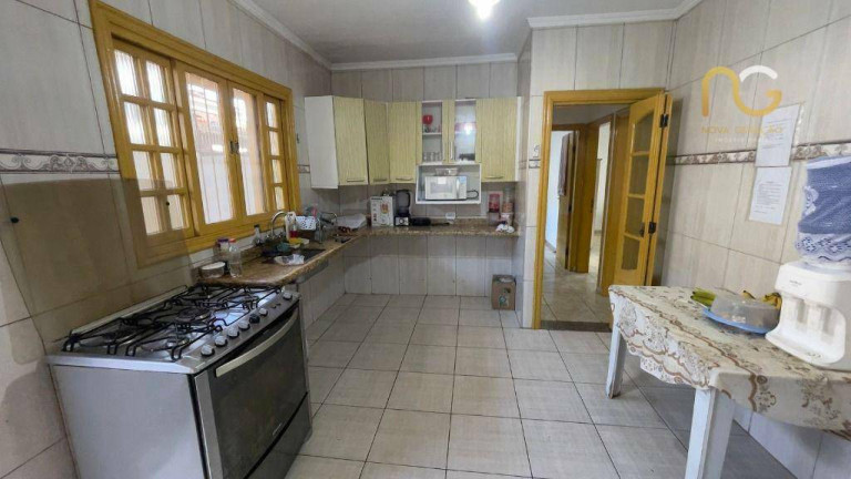 Imagem Casa com 3 Quartos à Venda, 480 m² em Balneário Pires - Praia Grande Imagem Casa com 3 Quartos à Venda, 480 m² em Balneário Pires - Praia Grande