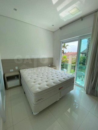 Imagem Casa com 3 Quartos à Venda, 320 m² em Alphaville - Santana De Parnaíba Imagem Casa com 3 Quartos à Venda, 320 m² em Alphaville - Santana De Parnaíba