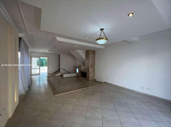 Imagem Casa à Venda, em São Paulo 2 - Cotia Imagem Casa à Venda, em São Paulo 2 - Cotia