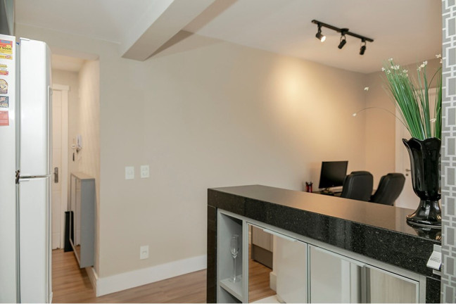 Imagem Imóvel com 1 Quarto à Venda, 45 m² em Boa Vista - Porto Alegre Imagem Imóvel com 1 Quarto à Venda, 45 m² em Boa Vista - Porto Alegre