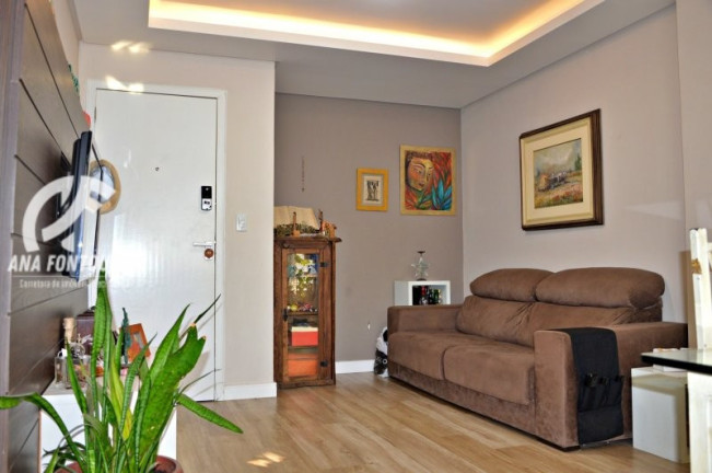 Imagem Apartamento com 3 Quartos à Venda, 100 m² em Centro - Balneário Camboriú