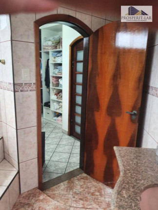 Imagem Casa com 4 Quartos à Venda, 272 m² em Jardim Vila Galvão - Guarulhos Imagem Casa com 4 Quartos à Venda, 272 m² em Jardim Vila Galvão - Guarulhos