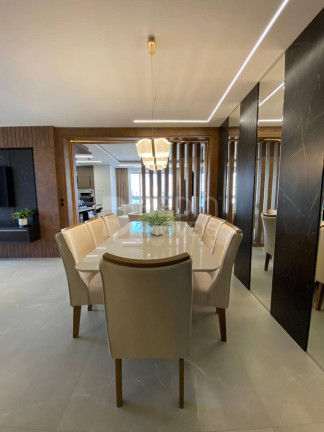 Imagem Apartamento com 3 Quartos à Venda, 144 m² em Centro - Balneário Camboriú Imagem Apartamento com 3 Quartos à Venda, 144 m² em Centro - Balneário Camboriú