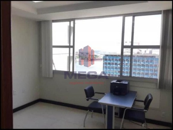 Sala Comercial à Venda, 45 m² em Centro - Vitória