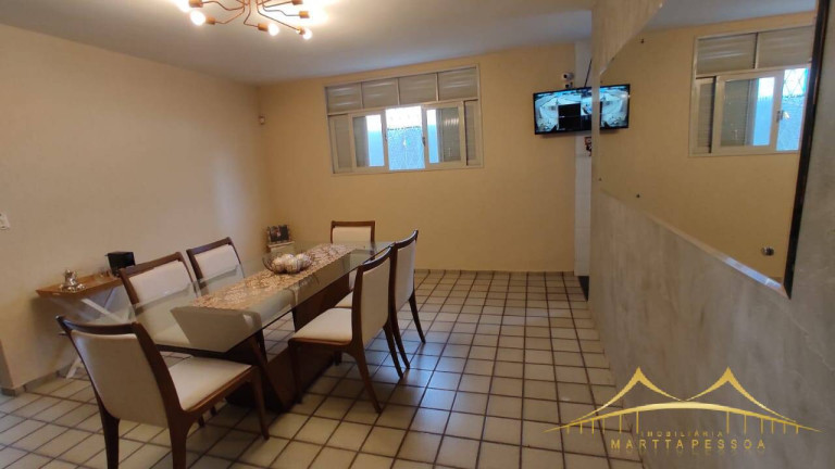 Imagem Casa com 3 Quartos à Venda, 220 m² em Lagoa Nova - Natal
