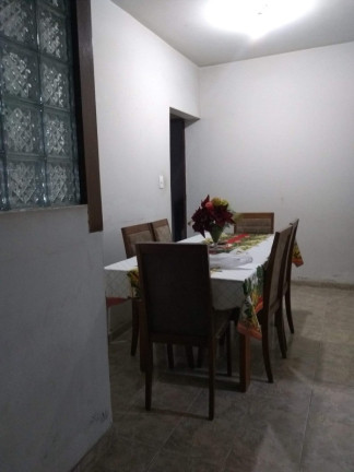 Imagem Casa com 4 Quartos à Venda, 200 m² em Feira V - Feira De Santana Imagem Casa com 4 Quartos à Venda, 200 m² em Feira V - Feira De Santana