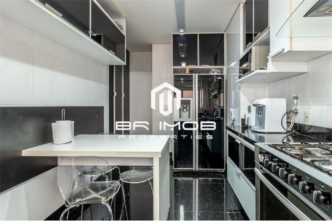 Imagem Imóvel com 3 Quartos à Venda, 180 m² em Vila Nova Conceição - São Paulo