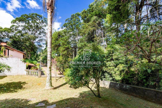 Imagem Casa com 4 Quartos à Venda, 174 m² em Alto - Teresópolis Imagem Casa com 4 Quartos à Venda, 174 m² em Alto - Teresópolis
