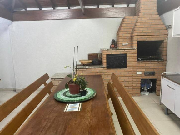 Imagem Casa com 3 Quartos à Venda, 250 m² em Parque São Cristóvão - Taubaté