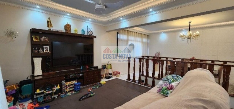 Imagem Casa com 6 Quartos à Venda, 279 m²