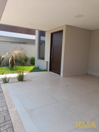 Imagem Casa com 3 Quartos à Venda, 365 m² em Jardim Itália - Cuiabá Imagem Casa com 3 Quartos à Venda, 365 m² em Jardim Itália - Cuiabá