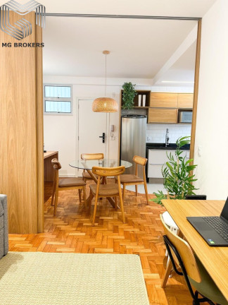 Imagem Imóvel com 1 Quarto à Venda, 43 m² em Ipanema - Rio De Janeiro Imagem Imóvel com 1 Quarto à Venda, 43 m² em Ipanema - Rio De Janeiro