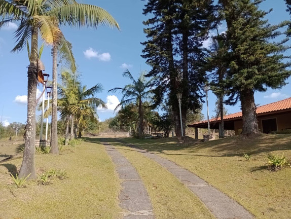 Imagem Chácara com 4 Quartos à Venda, 12.000 m² em Ortizes - Piedade Imagem Chácara com 4 Quartos à Venda, 12.000 m² em Ortizes - Piedade
