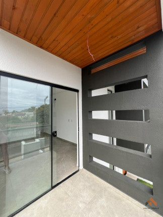 Imagem Casa com 3 Quartos à Venda, 126 m²