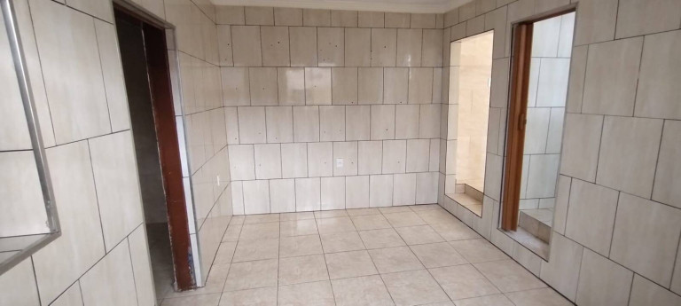 Imagem Casa com 1 Quarto para Alugar,  em Jardim Dona Sinhá - São Paulo