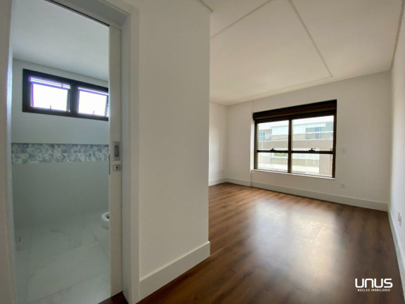 Imagem Apartamento com 3 Quartos à Venda, 129 m² em Kobrasol - São José