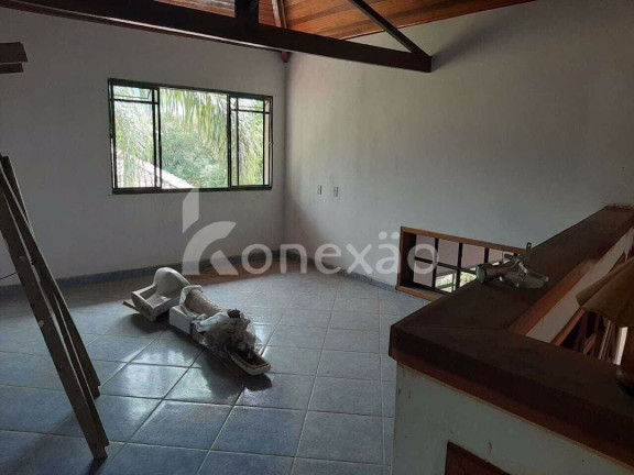 Imagem Chácara com 4 Quartos à Venda, 250 m² em Varjao - Paraibuna Imagem Chácara com 4 Quartos à Venda, 250 m² em Varjao - Paraibuna