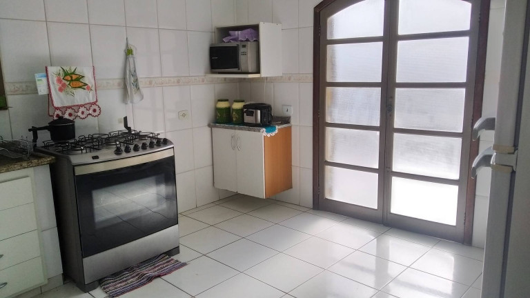 Imagem Casa com 5 Quartos à Venda, em Eldorado - Diadema Imagem Casa com 5 Quartos à Venda, em Eldorado - Diadema