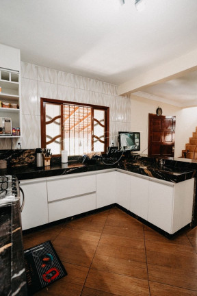 Imagem Casa com 5 Quartos à Venda, 340 m² em Manguinhos - Serra