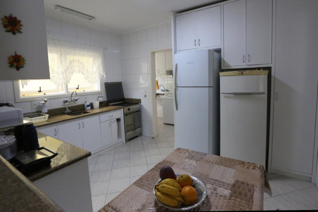 Imagem Casa com 4 Quartos à Venda, 290 m² em Sarandi - Porto Alegre Imagem Casa com 4 Quartos à Venda, 290 m² em Sarandi - Porto Alegre