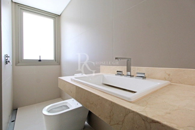 Imagem Apartamento com 3 Quartos à Venda, 387 m² em Moinhos De Vento - Porto Alegre Imagem Apartamento com 3 Quartos à Venda, 387 m² em Moinhos De Vento - Porto Alegre