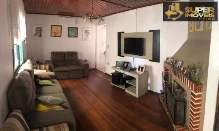 Imagem Casa com 3 Quartos à Venda, 200 m² em Fragata - Pelotas