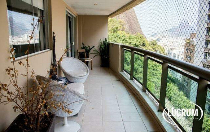 Imagem Cobertura com 3 Quartos à Venda, 200 m² em Lagoa - Rio De Janeiro Imagem Cobertura com 3 Quartos à Venda, 200 m² em Lagoa - Rio De Janeiro