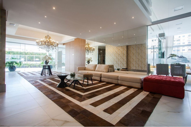 Imagem Imóvel com 3 Quartos à Venda, 134 m² em Centro - Balneário Camboriú Imagem Imóvel com 3 Quartos à Venda, 134 m² em Centro - Balneário Camboriú