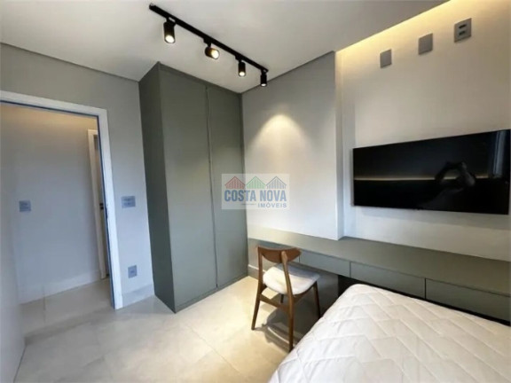 Imagem Apartamento com 4 Quartos à Venda, 218 m² Imagem Apartamento com 4 Quartos à Venda, 218 m²