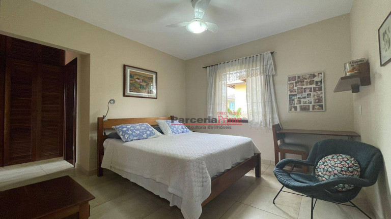 Imagem Casa com 6 Quartos à Venda, 323 m² em Riviera Módulo 5 - Bertioga Imagem Casa com 6 Quartos à Venda, 323 m² em Riviera Módulo 5 - Bertioga
