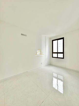 Imagem Imóvel com 3 Quartos à Venda, 94 m² em Praia Da Costa - Vila Velha Imagem Imóvel com 3 Quartos à Venda, 94 m² em Praia Da Costa - Vila Velha