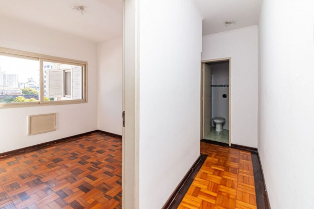 Imagem Imóvel com 2 Quartos à Venda, 69 m² em Rio Branco - Porto Alegre Imagem Imóvel com 2 Quartos à Venda, 69 m² em Rio Branco - Porto Alegre