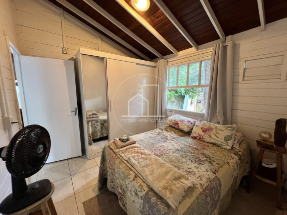 Imagem Casa com 4 Quartos à Venda, 150 m² em São João Do Rio Vermelho - Florianópolis Imagem Casa com 4 Quartos à Venda, 150 m² em São João Do Rio Vermelho - Florianópolis
