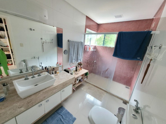 Imagem Casa com 4 Quartos à Venda, em Lagoa - Macaé Imagem Casa com 4 Quartos à Venda, em Lagoa - Macaé