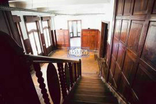 Imagem Imóvel com 10 Quartos à Venda ou Locação, em Glória - Rio De Janeiro Imagem Imóvel com 10 Quartos à Venda ou Locação, em Glória - Rio De Janeiro