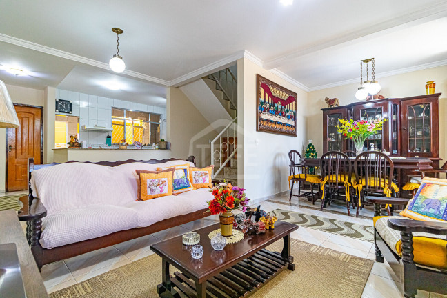 Imagem Casa com 3 Quartos à Venda, 221 m² em Irajá - Rio De Janeiro