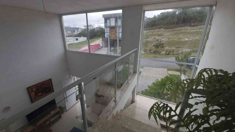 Imagem Casa com 4 Quartos à Venda ou Locação, 400 m² em Aruã - Brisas Ii - Mogi Das Cruzes Imagem Casa com 4 Quartos à Venda ou Locação, 400 m² em Aruã - Brisas Ii - Mogi Das Cruzes