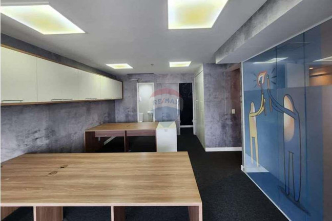 Sala Comercial à Venda, 68 m² em Recreio Dos Bandeirantes - Rio De Janeiro