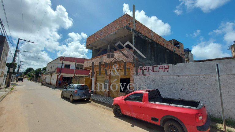 Imóvel Comercial à Venda, 324 m² em Malícia (abrantes) - Camaçari
