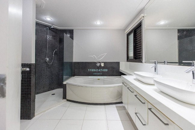 Imagem Apartamento com 3 Quartos à Venda, 230 m² em Moema - São Paulo