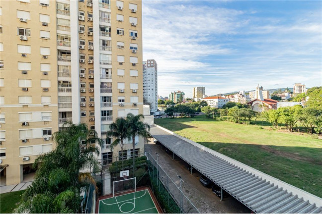 Imagem Imóvel com 3 Quartos à Venda, em Vila Ipiranga - Porto Alegre Imagem Imóvel com 3 Quartos à Venda, em Vila Ipiranga - Porto Alegre