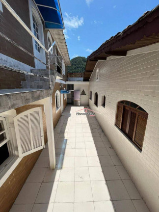 Imagem Casa com 6 Quartos à Venda, 175 m² em Canto Do Forte - Praia Grande Imagem Casa com 6 Quartos à Venda, 175 m² em Canto Do Forte - Praia Grande