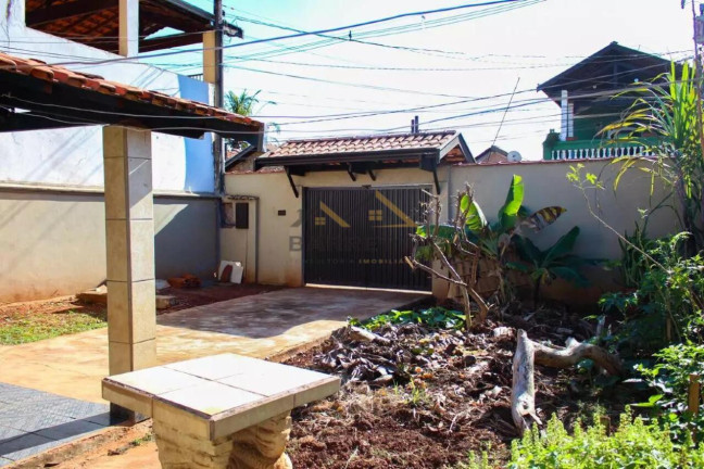 Imagem Casa com 4 Quartos à Venda, 160 m² em Perdizes - Piracicaba Imagem Casa com 4 Quartos à Venda, 160 m² em Perdizes - Piracicaba